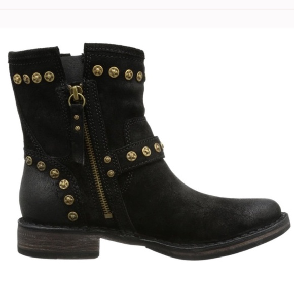 NEW UGG Fabrizia Studs Black Suede Moto Biker Side Zip Ankle Boots - Picture 3 of 16